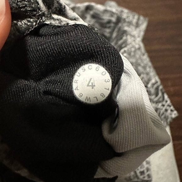 EUC Lululemon Wunder Under Crop HighRise Full On Luxtreme 21 Serigraph StarlighT - Picture 4 of 6